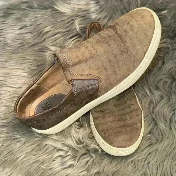 Sofft Somers lll Textured Reptile Print Slip On Flats Sneakers Size 7.5 - Picture 1 of 8